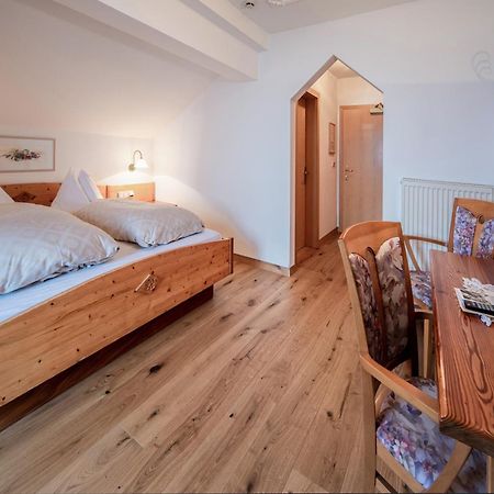 Landhotel Gasthof Zum Loewen Rodengo Esterno foto