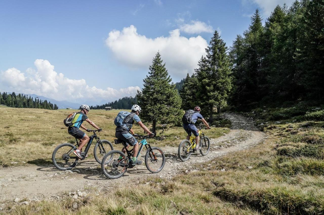 Landhotel Gasthof Zum Loewen Rodengo Esterno foto